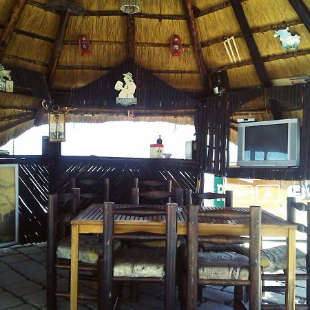 Road View Lodge Francistown Exteriör bild