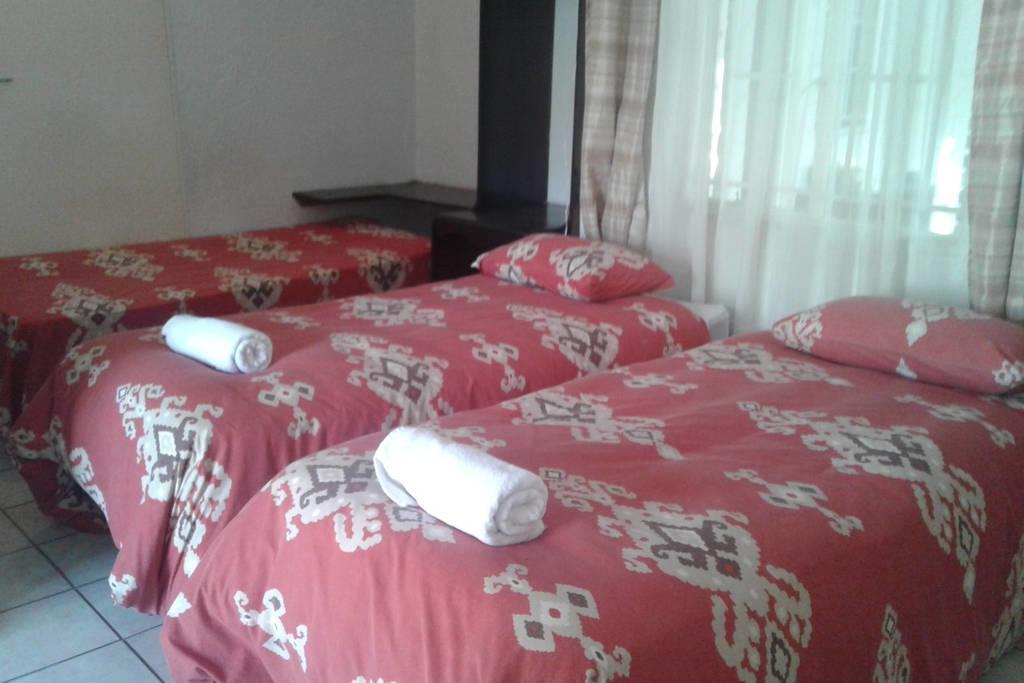 Road View Lodge Francistown Exteriör bild